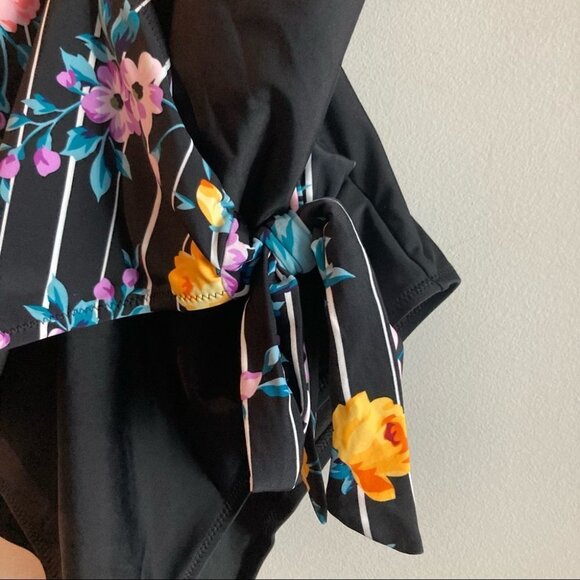 CUPSHE Sz XXL Summer Bliss Striped Floral Wrap  One Piece Swimsuit NWT - Picture 4 of 11